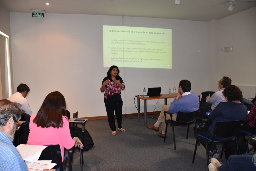 Kinesiología e Ingeniería Comercial de la UDA realizaron Seminario Internacional “Ergonomía, Sustentabilidad y Desarrollo”