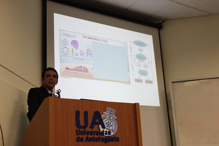 Académico de la UDA fue invitado a exponer en importante Jornada de Matronería en Antofagasta