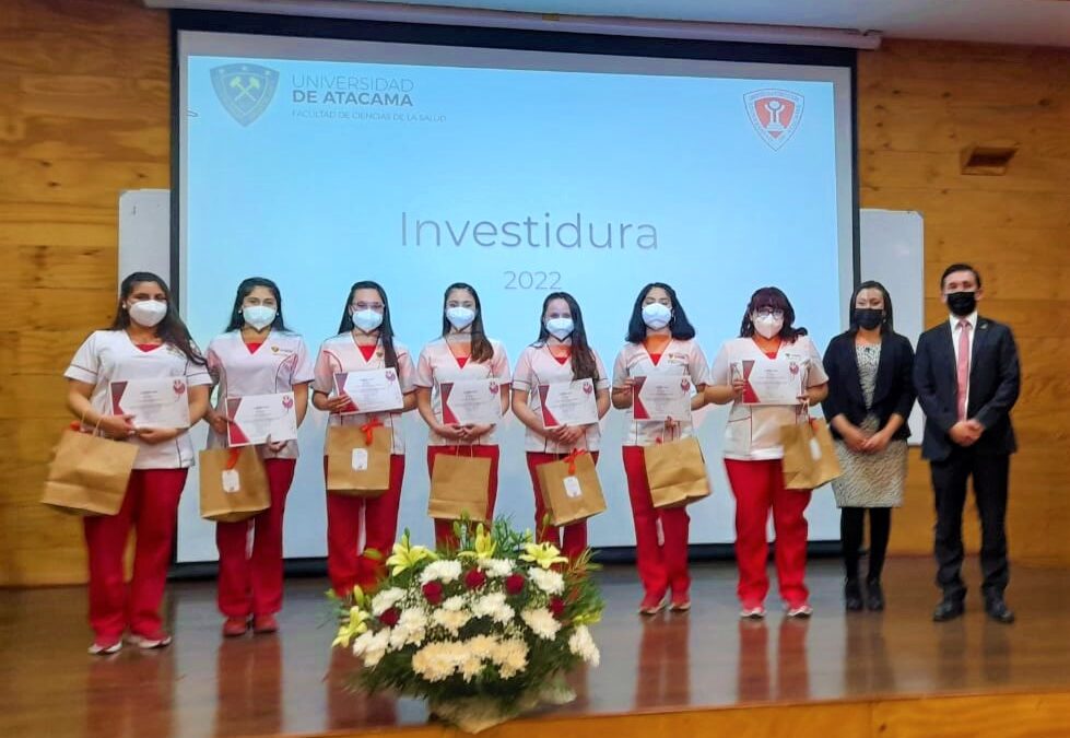 SESENTA ESTUDIANTES DE OBSTETRICIA Y PUERICULTURA UDA RECIBEN INVESTIDURA PARA REALIZAR SUS PRÁCTICAS PROFESIONALES