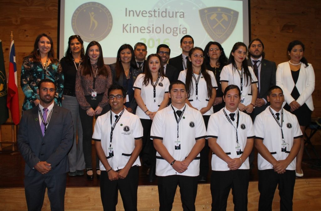Kinesiología UDA celebró la investidura para sus estudiantes que comienzan prácticas intermedias
