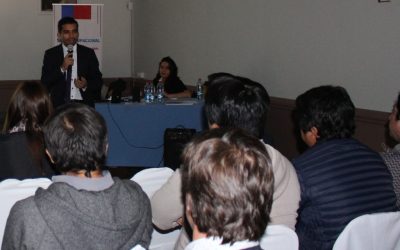 Decano de la Facultad de Ciencias de la Salud de la UDA expuso en seminario del Gobierno de Chile