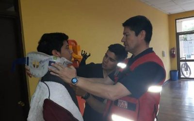 Taller Práctico “Evaluación Primaria, Inmovilización y Traslado de Personas Lesionadas” en contextos escolares.