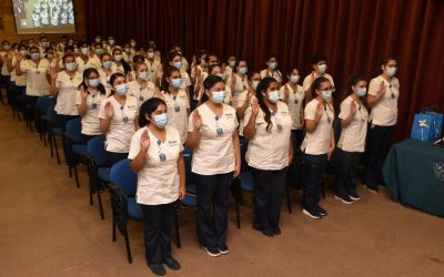 Un centenar de estudiantes de la UDA recibieron investidura el día internacional de la Enfermería